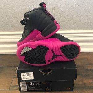 Girl’s Jordan basketball shoes